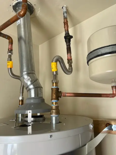 Water heater installation and plumbing repair in Playa Del Rey